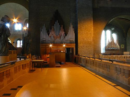 Bruxelles: après 50 ans de silence le grand orgue du Palais des